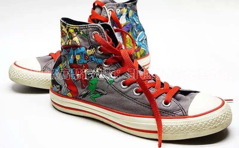 2025新款高帮运动鞋：引领潮流的女性之选